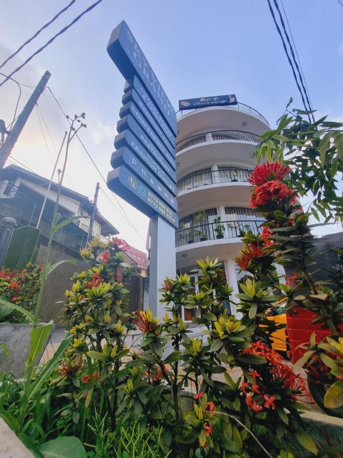 Hotel Sky View Grand à Kandy Extérieur photo
