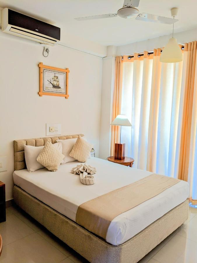 Hotel Sky View Grand à Kandy Extérieur photo