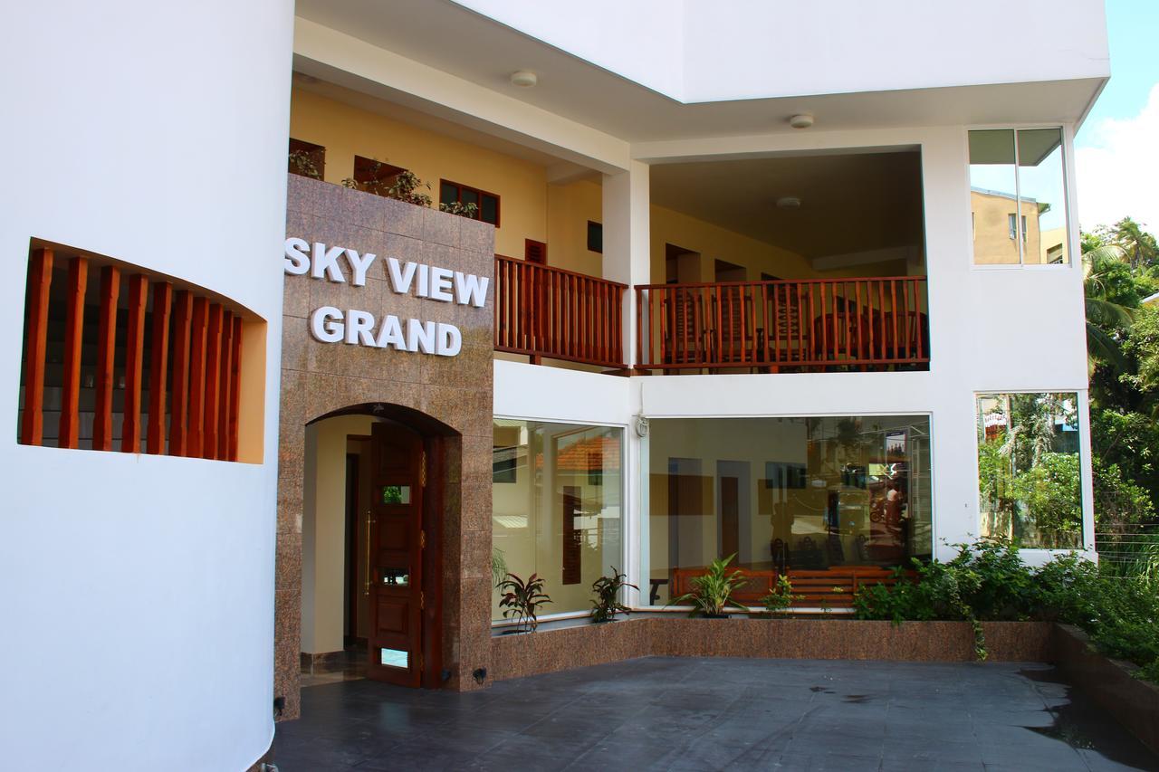Hotel Sky View Grand à Kandy Extérieur photo
